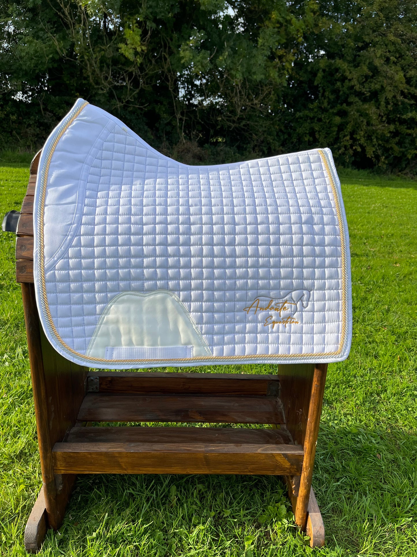 White Competition Dressage Saddle Pad & Bonnet Set