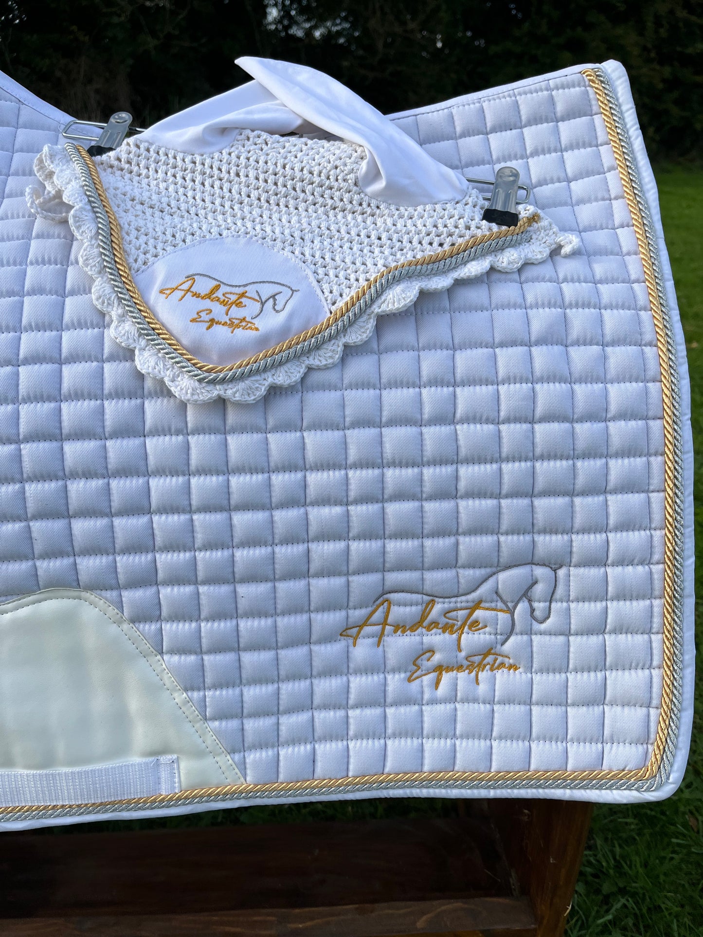 White Competition Dressage Saddle Pad & Bonnet Set